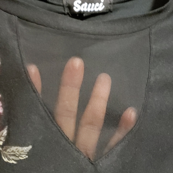 SAUCI BLACK/FLORAL DRESS SIZE MEDIUM - Picture 4 of 15